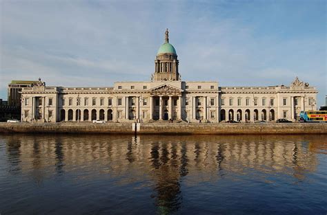 famous buildings in dublin